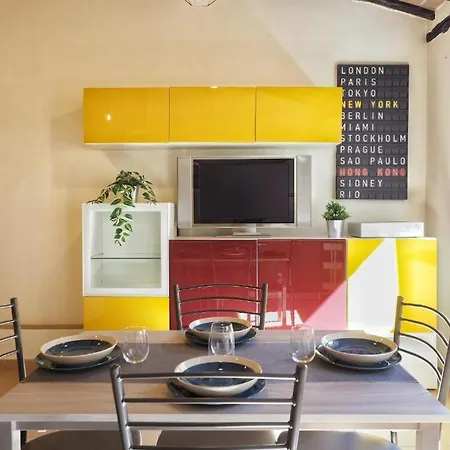 Apartment Contrada House By Francigenaapartments *